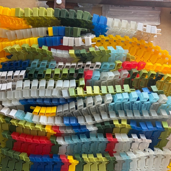 Assorted Magic Tracks - Picture 1 of 2